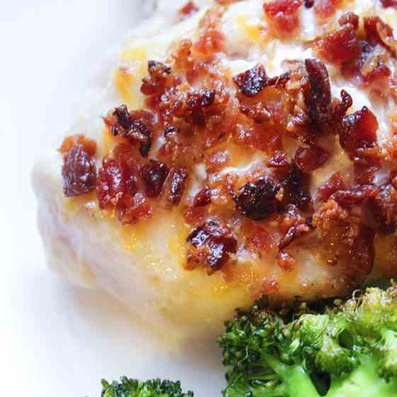 Easy Bacon and Cheese Chicken