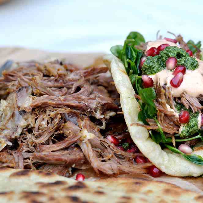 Slow cooker lamb shoulder recipe