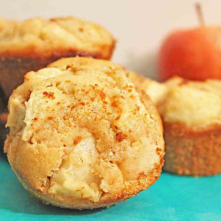 Vanilla apple muffin