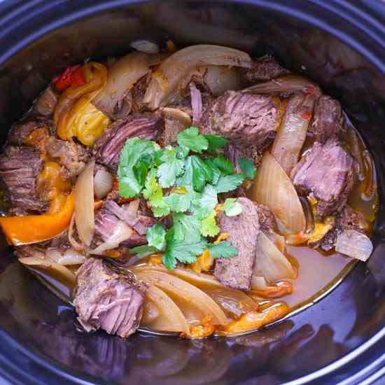 Easy Slow Cooker Beef Fajitas 