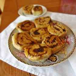 Gluten Free Sticky Cinnamon Rolls