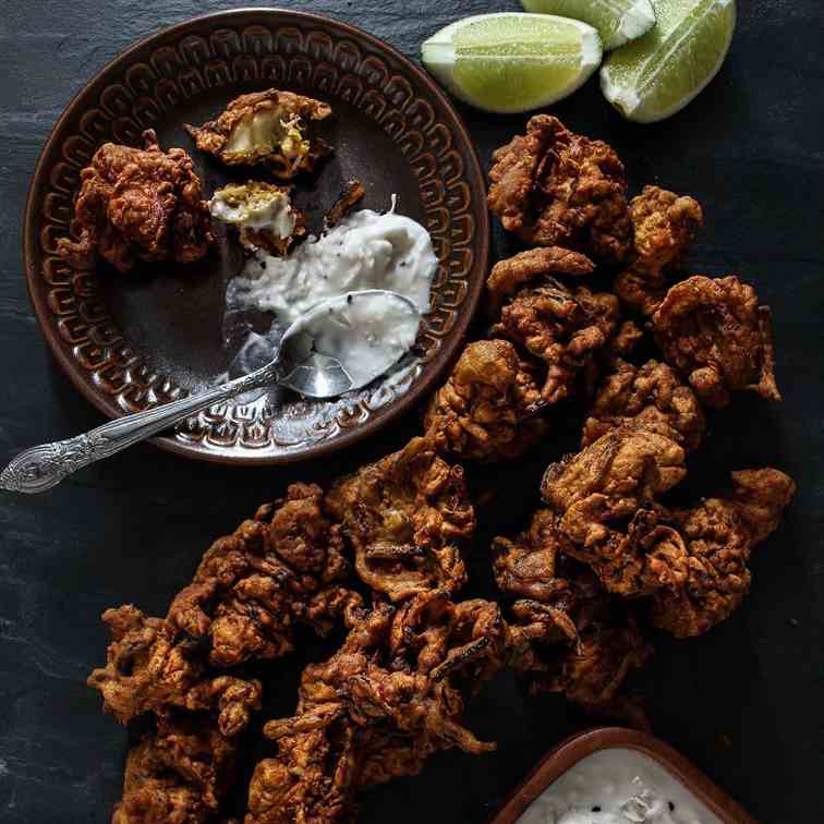 Chicken Pakoras with Creamy Coconut Dip