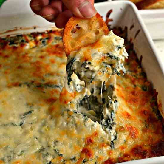 Hot Spinach Artichoke Dip