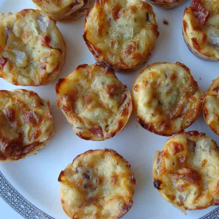 Garden Pizza Puffs