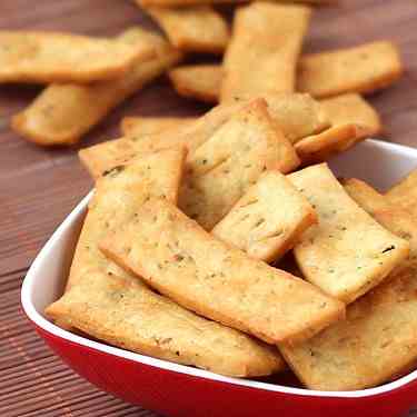 Namak Pare Recipe