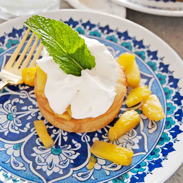 Mini Caramelized Pineapple Pound Cakes