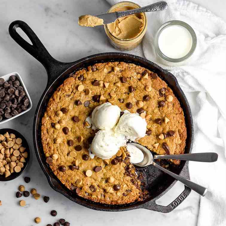 Skillet Peanut Butter Oatmeal Cookie