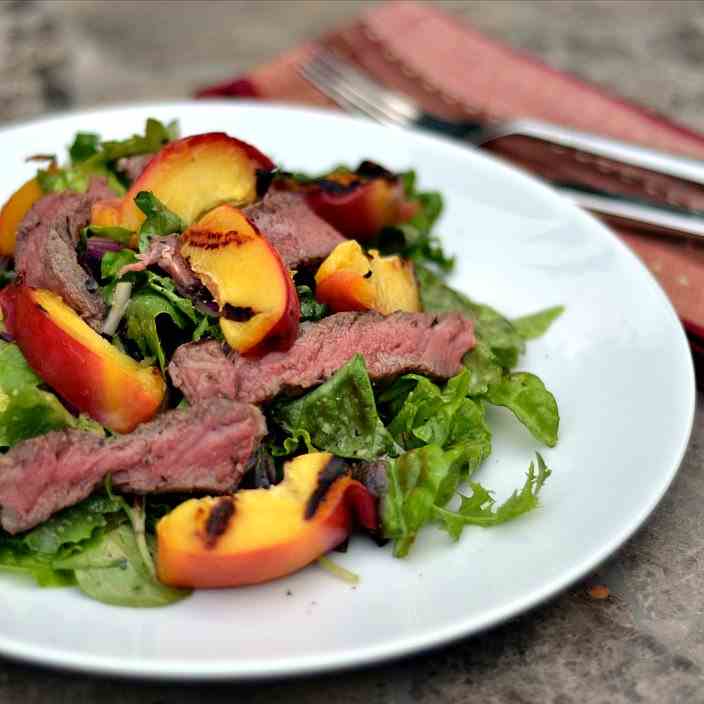 Steak Salad with Grilled Nectarines