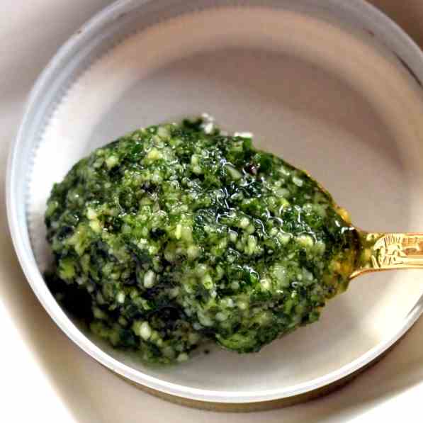 Pili Nut Pesto