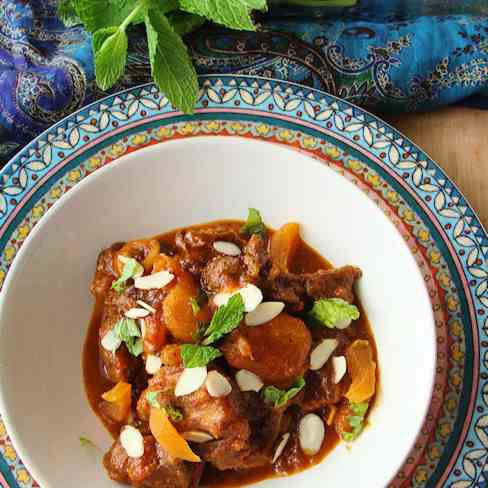Moroccan lamb tagine with apricots