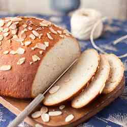 Apple Bread with Almonds