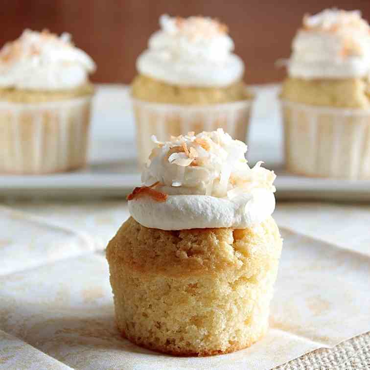 Coconut Cream Cupcakes