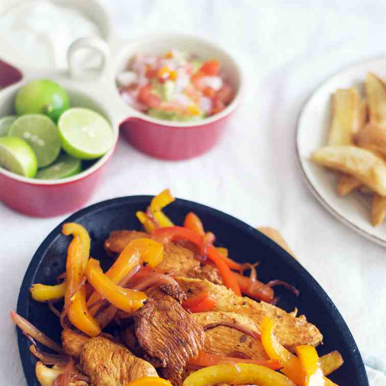 Delicious Easy Chicken Fajitas