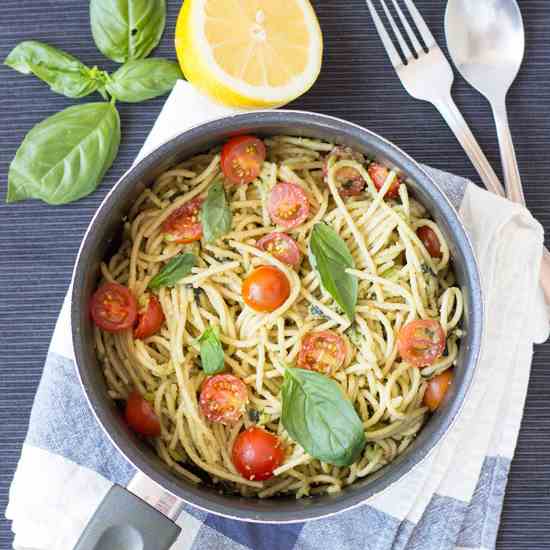 Quick and Creamy Avocado Pasta