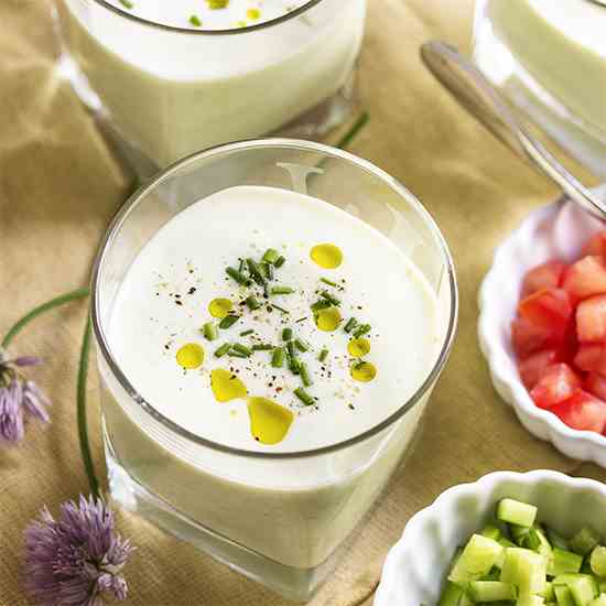 Cold Cucumber Buttermilk Soup