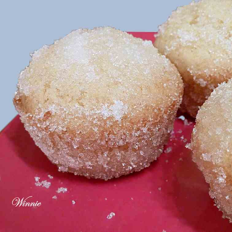 Jam doughnut muffins