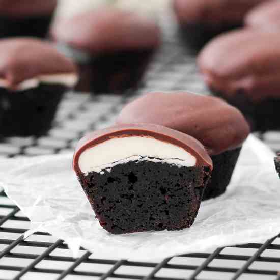 Peppermint Patty Brownie Bites