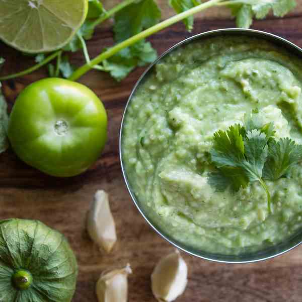 spicy avocado-tomatillo dip