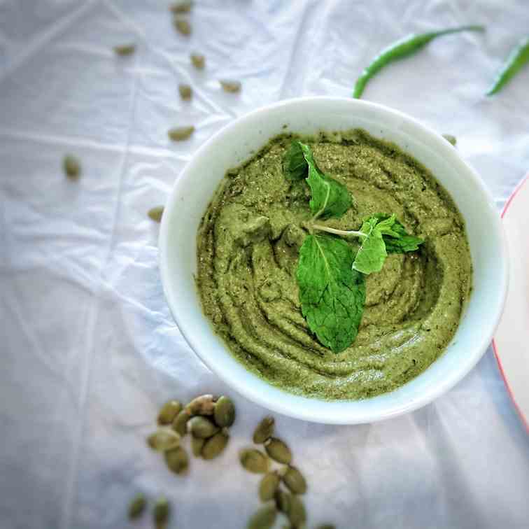 Nut-free mint pesto