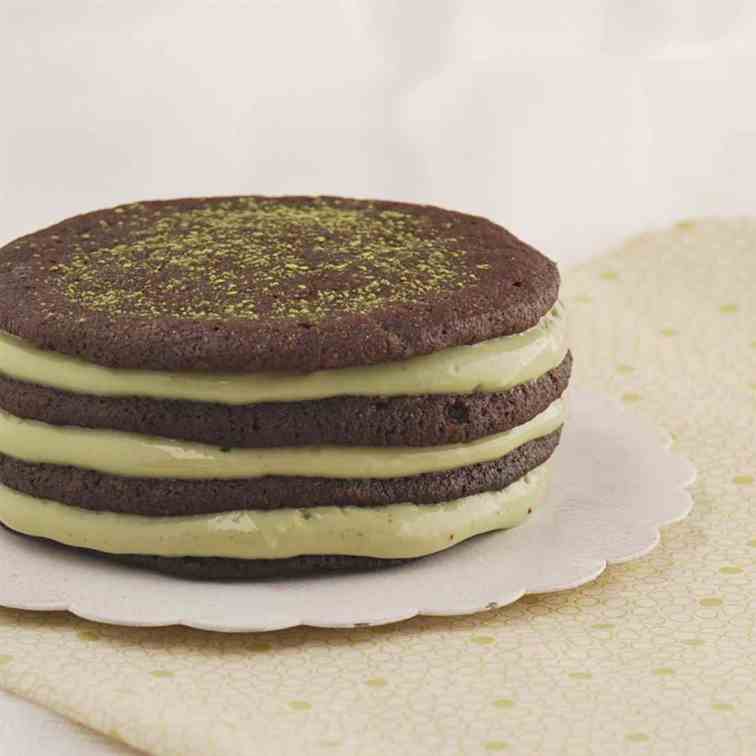 Wafer cake with matcha tea cream