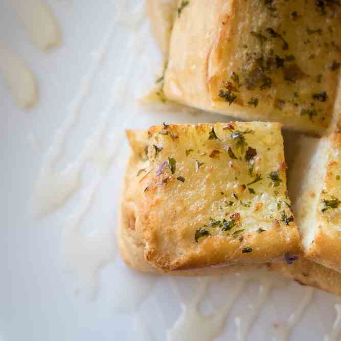 Frugal Family Cheesy Homemade Garlic Bread