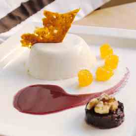 honey chamomile yogurt panna cotta