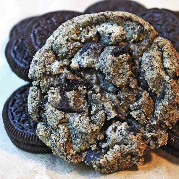 Oreo Chunk Cookies