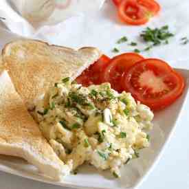 Goat's cheese and chive scrambled eggs