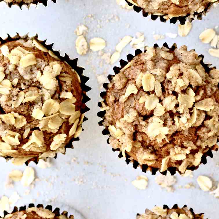 Healthy Pumpkin Chocolate Chip Oat Muffins