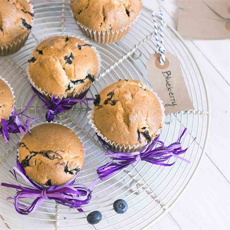 classic blueberry muffins