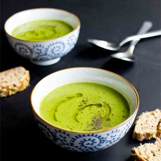 Irresistible Pea and Mint Soup