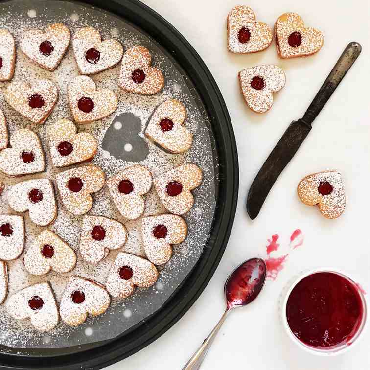 Christmas Linzer Cookies