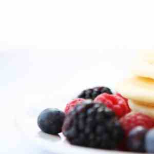 Pancakes with seasonal fruits