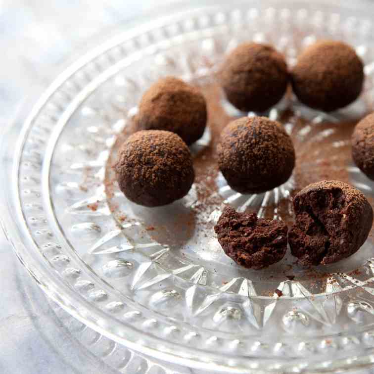 Raw Cacao Chia Truffles