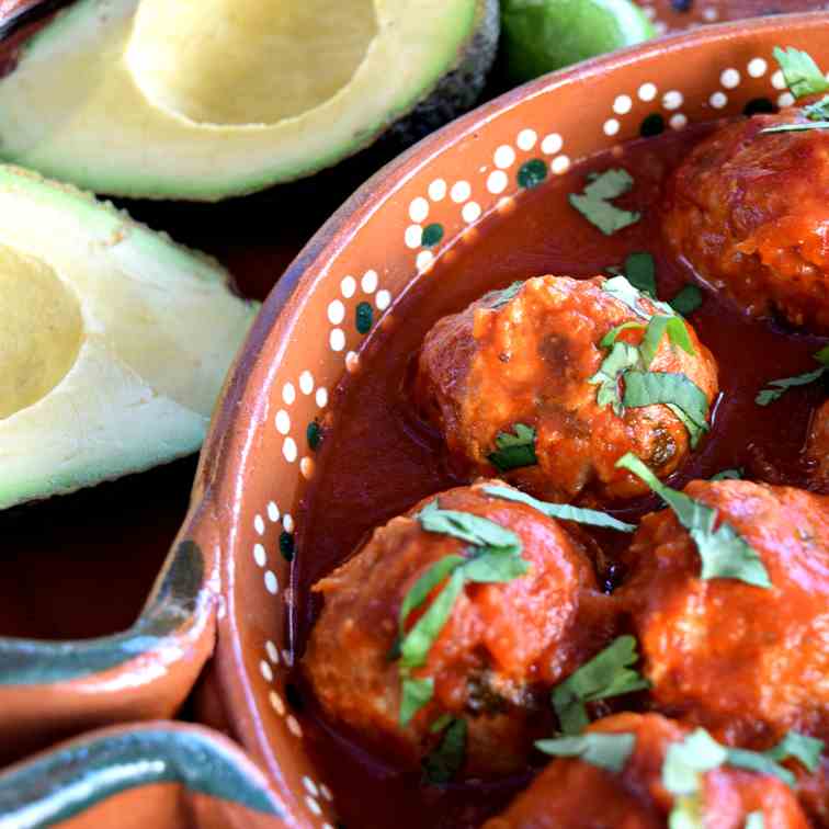  Albondigas en Salsa Chipotle 