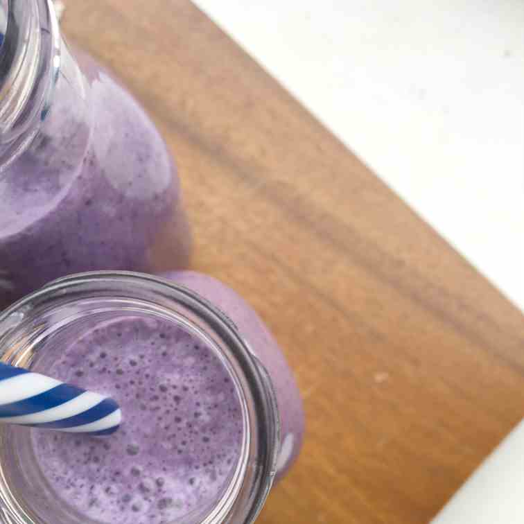 Wild Blueberry Wake Up Smoothie