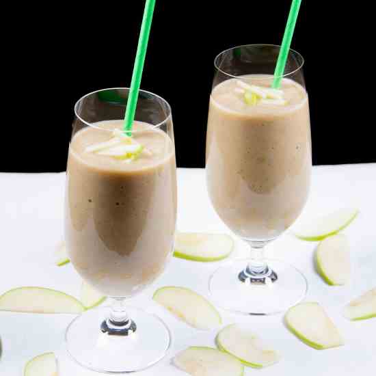 Granny Smith and Cinnamon Smoothie