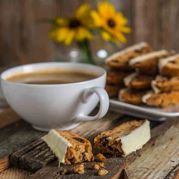 Biscotti w/Cherries and Macadamias