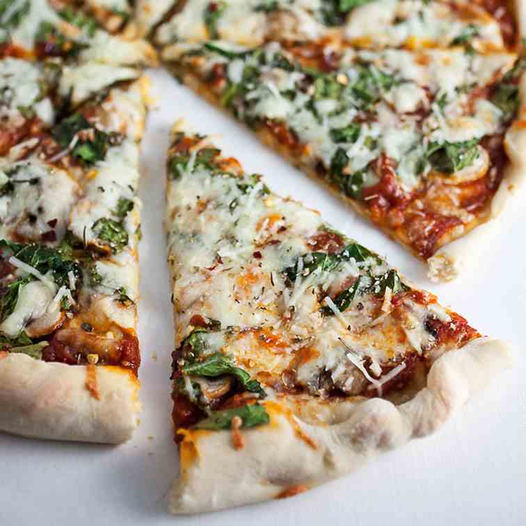 Homemade Mushroom and Arugula Pizza