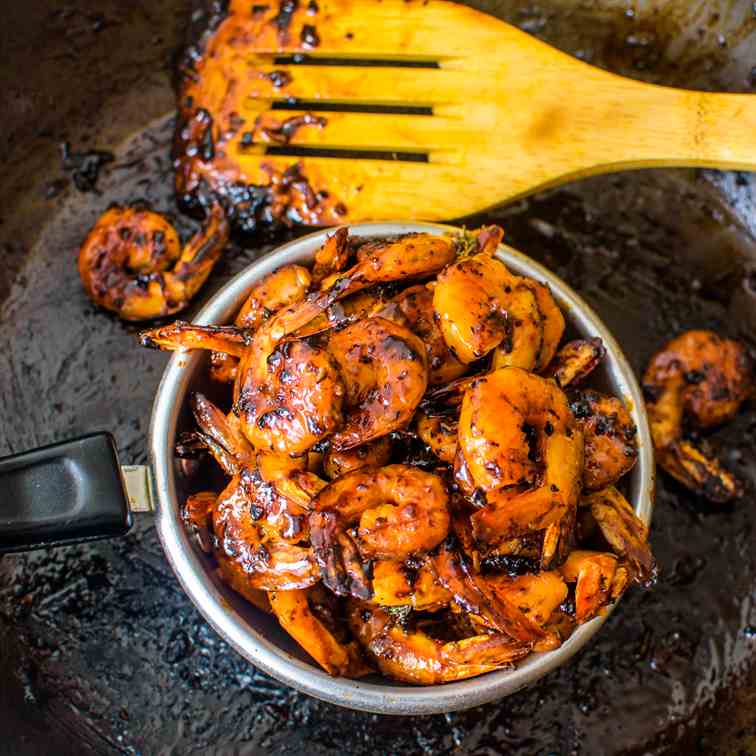 Savory Shrimps on Skillet