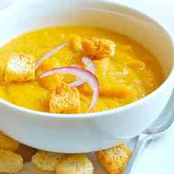 Roasted Acorn Squash Soup