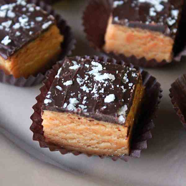 Dark chocolate peanut butter fudge