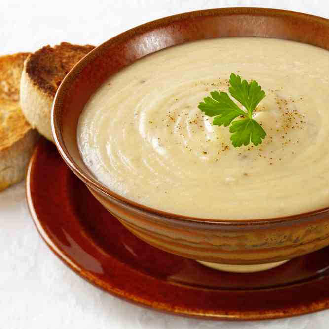 Heavenly Creamy Cauliflower Soup 