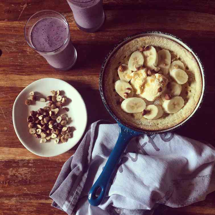 Hazelnut and Banana Dutch Baby Pancake