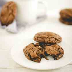 Nutella stuffed chocolate cookies