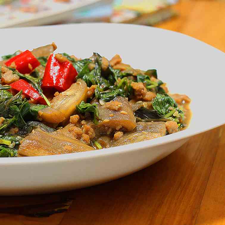 Stir fry eggplant with minced pork