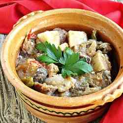 Vegetable and Meat Stew {Turli Tava}