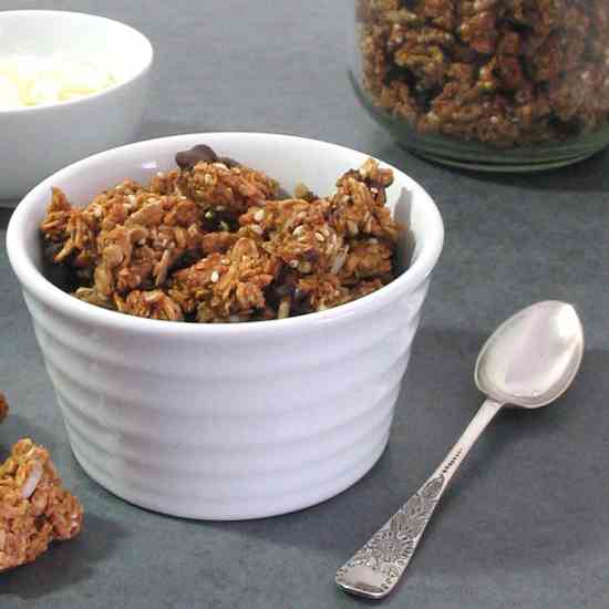 Apricot Gingerbread Granola