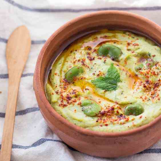 Broad bean hummus