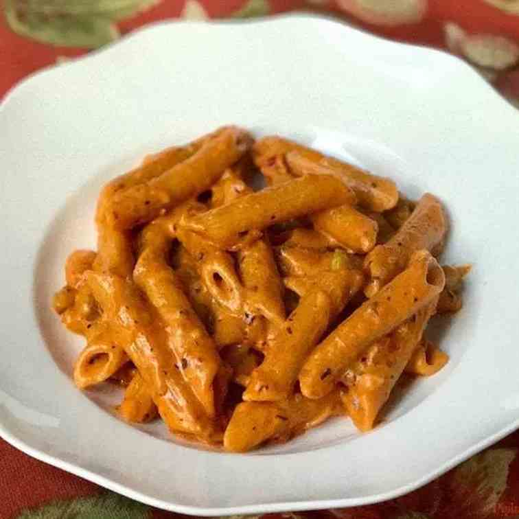 Penne Pasta Creamy Tomato Sauce